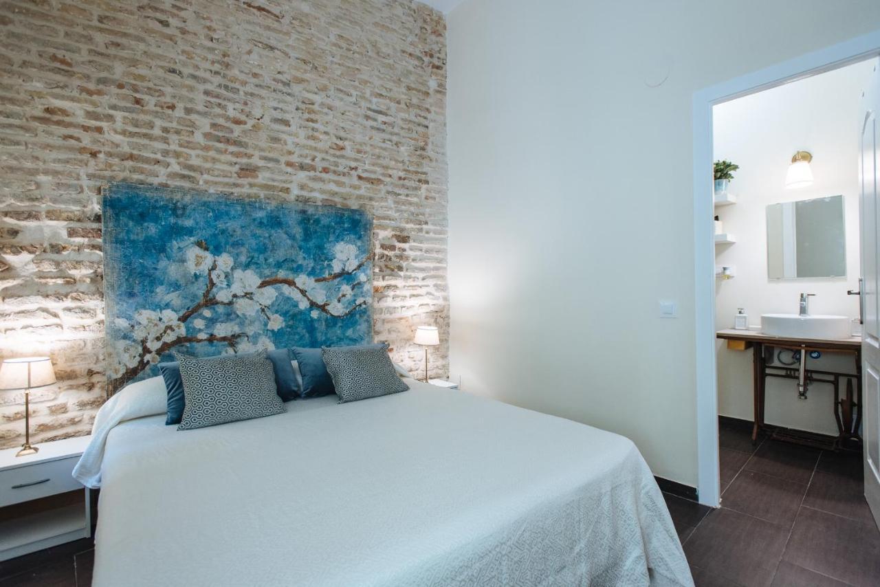 Cozy Apartment In House-Palace With Private Patio Sevilha Exterior foto
