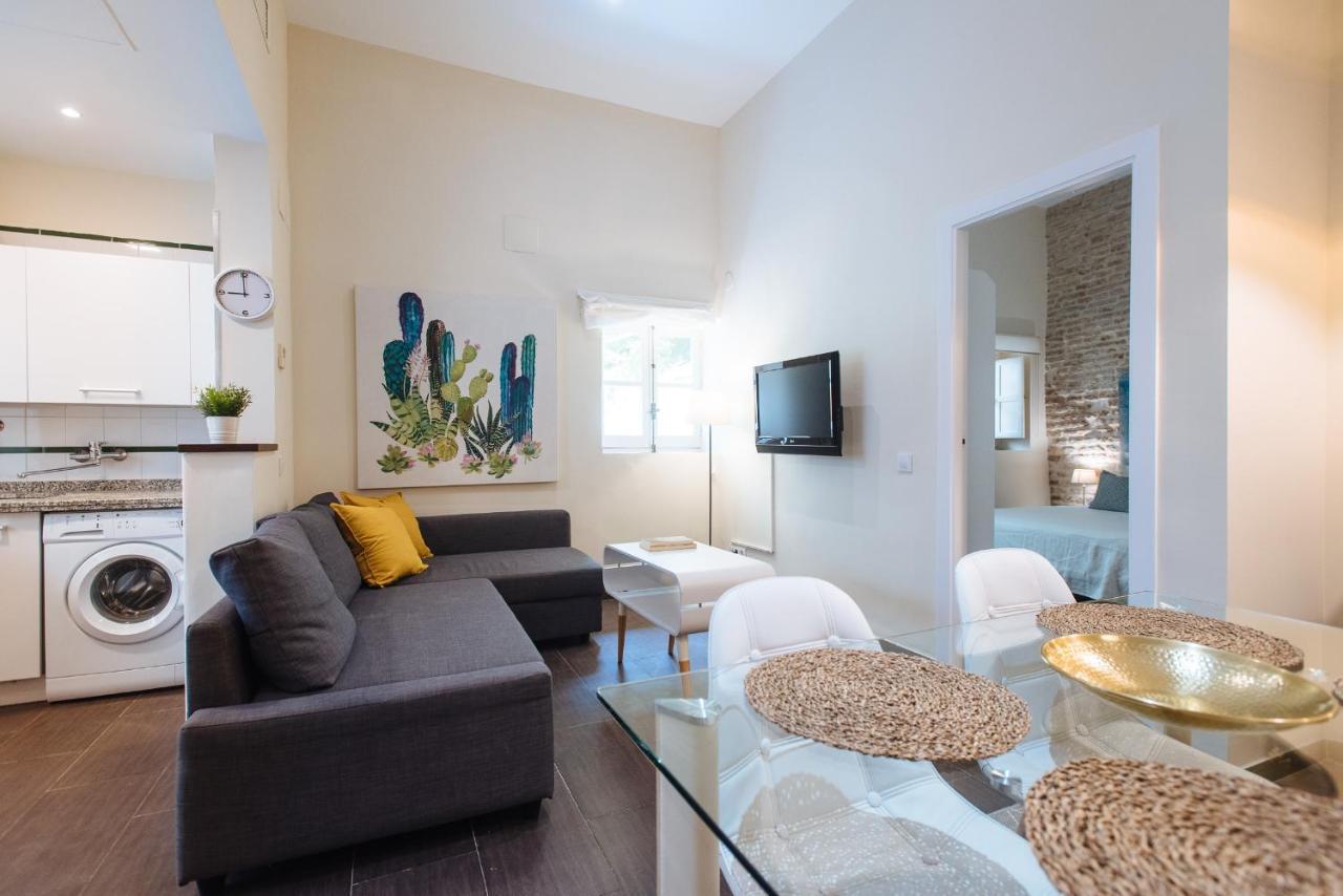 Cozy Apartment In House-Palace With Private Patio Sevilha Exterior foto